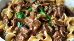 Slow Cooker Beef and Noodles