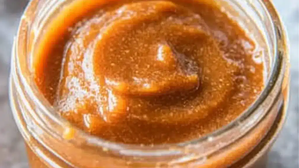 this slow cooker pumpkin butter recipe is so easy to make and tastes just as good as it looks