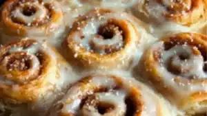 an easy and homemade recipe for phyllo dough with cinnamon roll toppings on the side